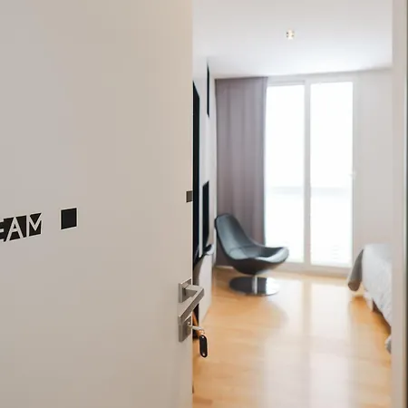 Unique Integrated Apartmanhotel
