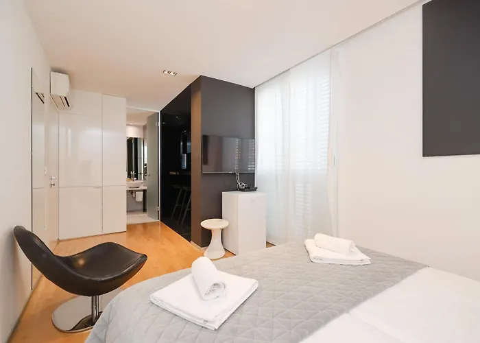 Unique Integrated 公寓式酒店